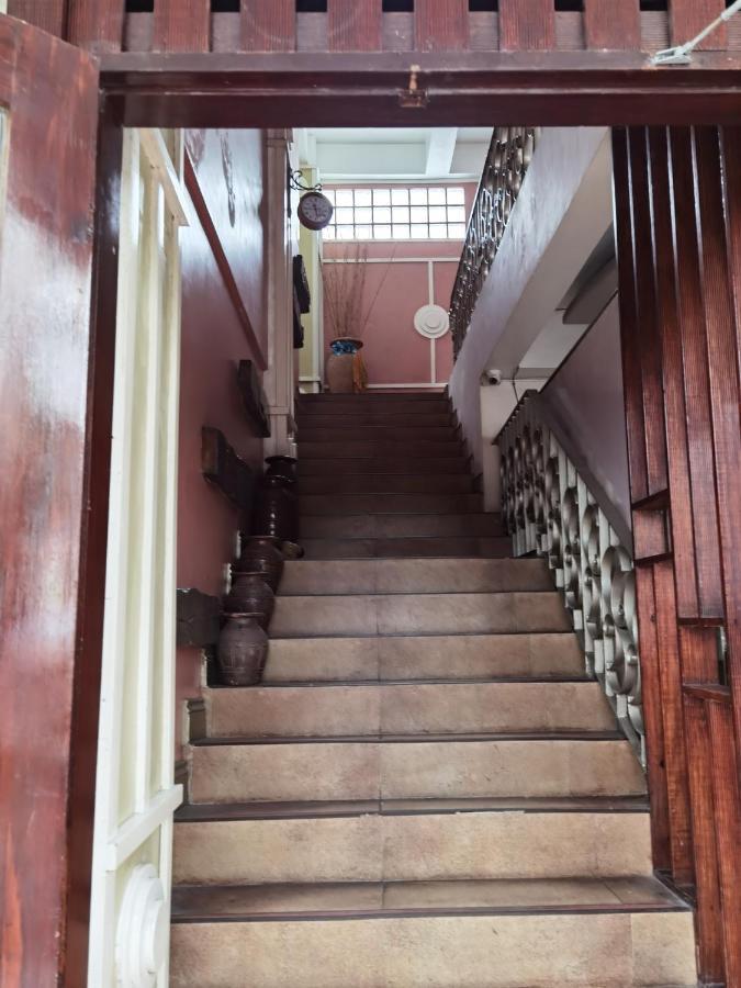 Reddoorz Near Colgante Bridge Naga City Exteriér fotografie